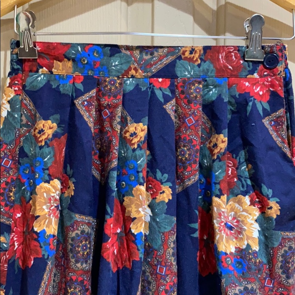 Vintage skirt from Essentials Size S - Picture 2 of 5
